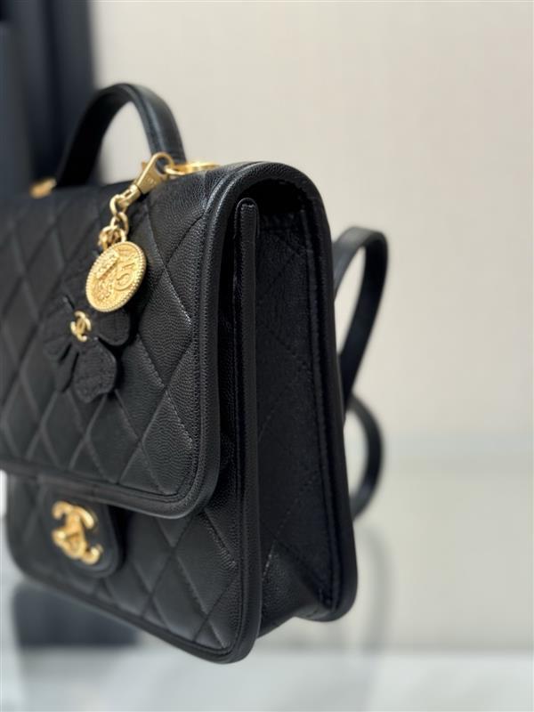 2026127213722498 900